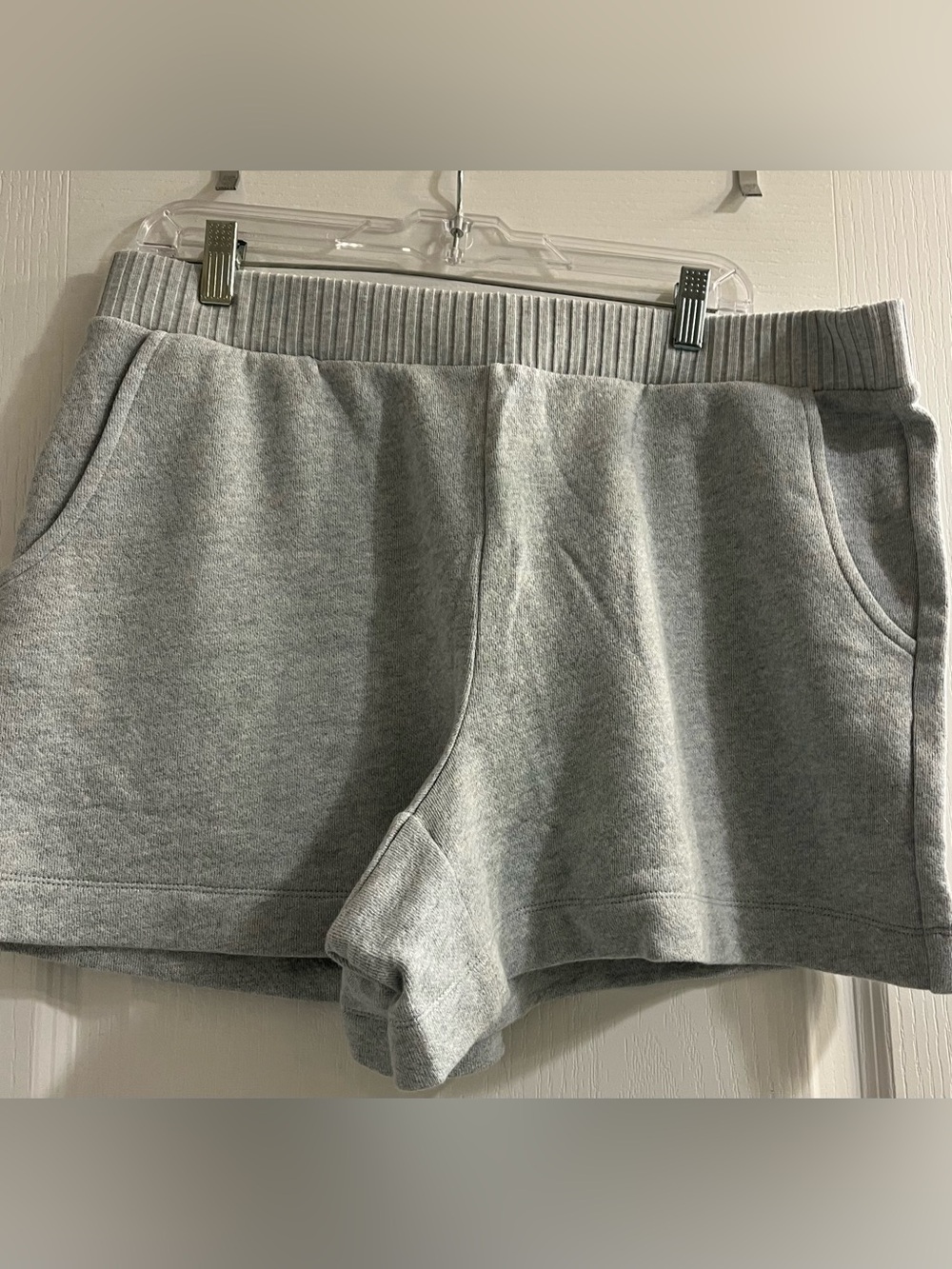 CAbi Shorts - Picture 4 of 4